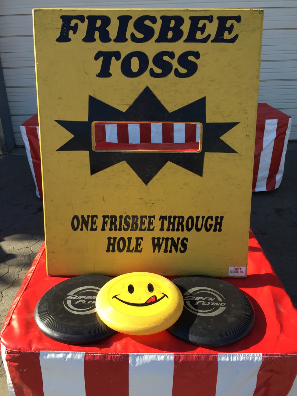 Frisbee Toss Game