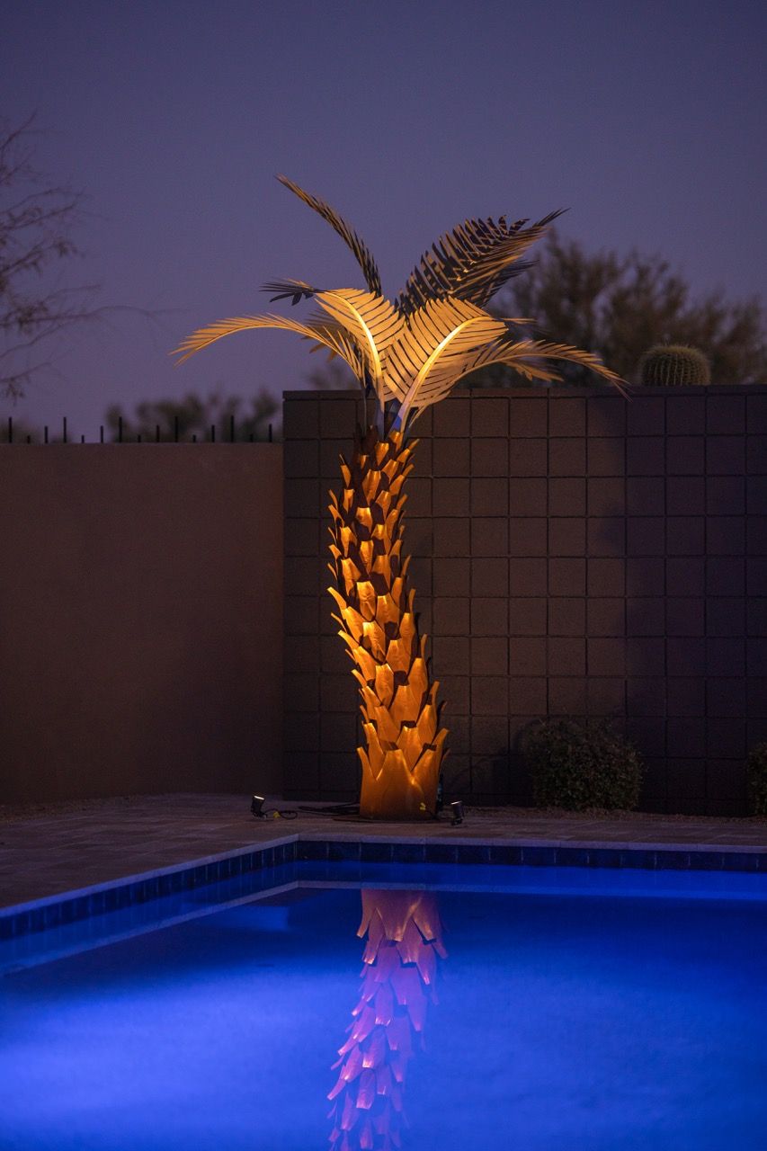 10 Ft. Palm Tree at Night with Spotlight